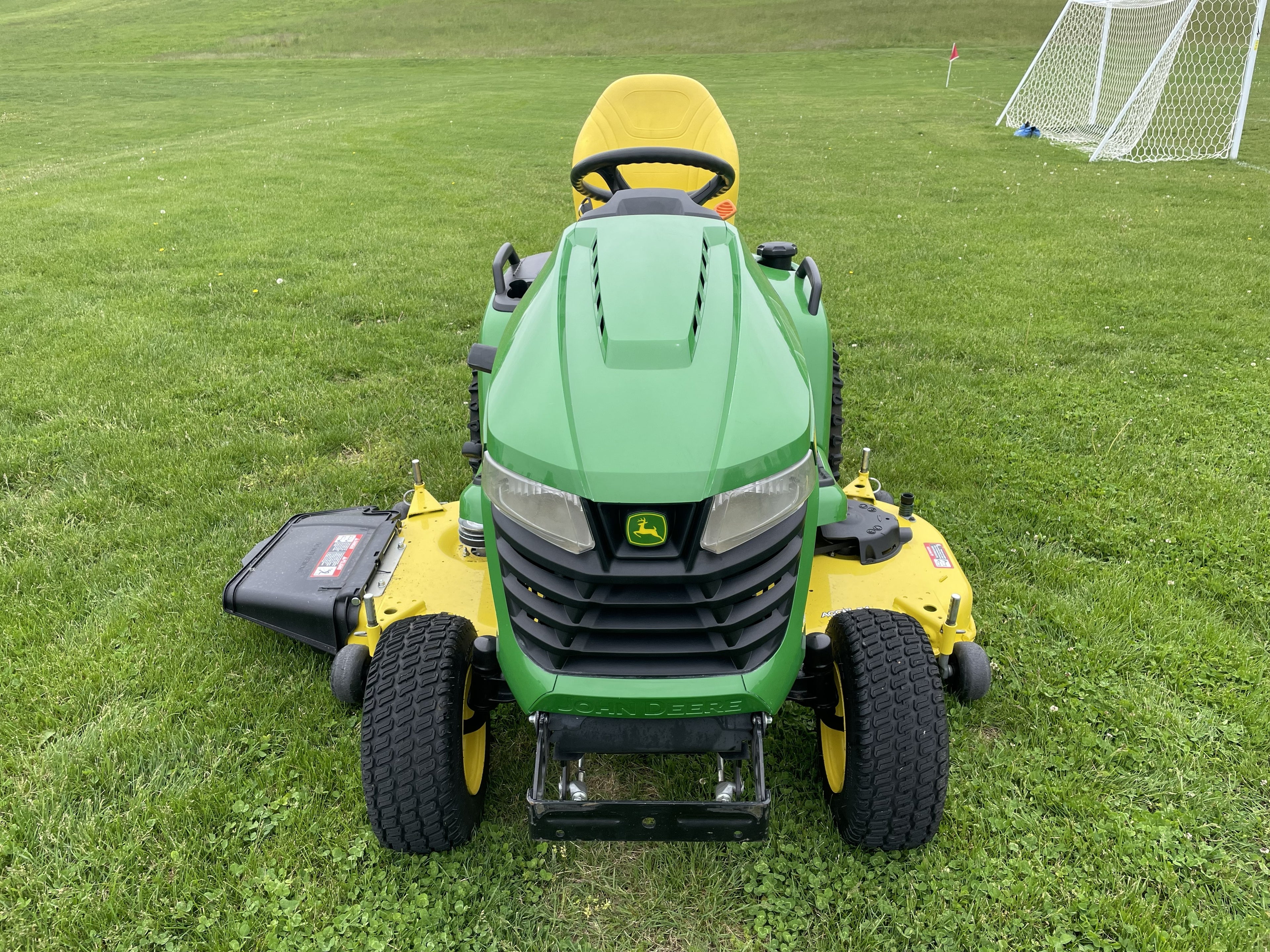 John Deere X580 Garden Tractor