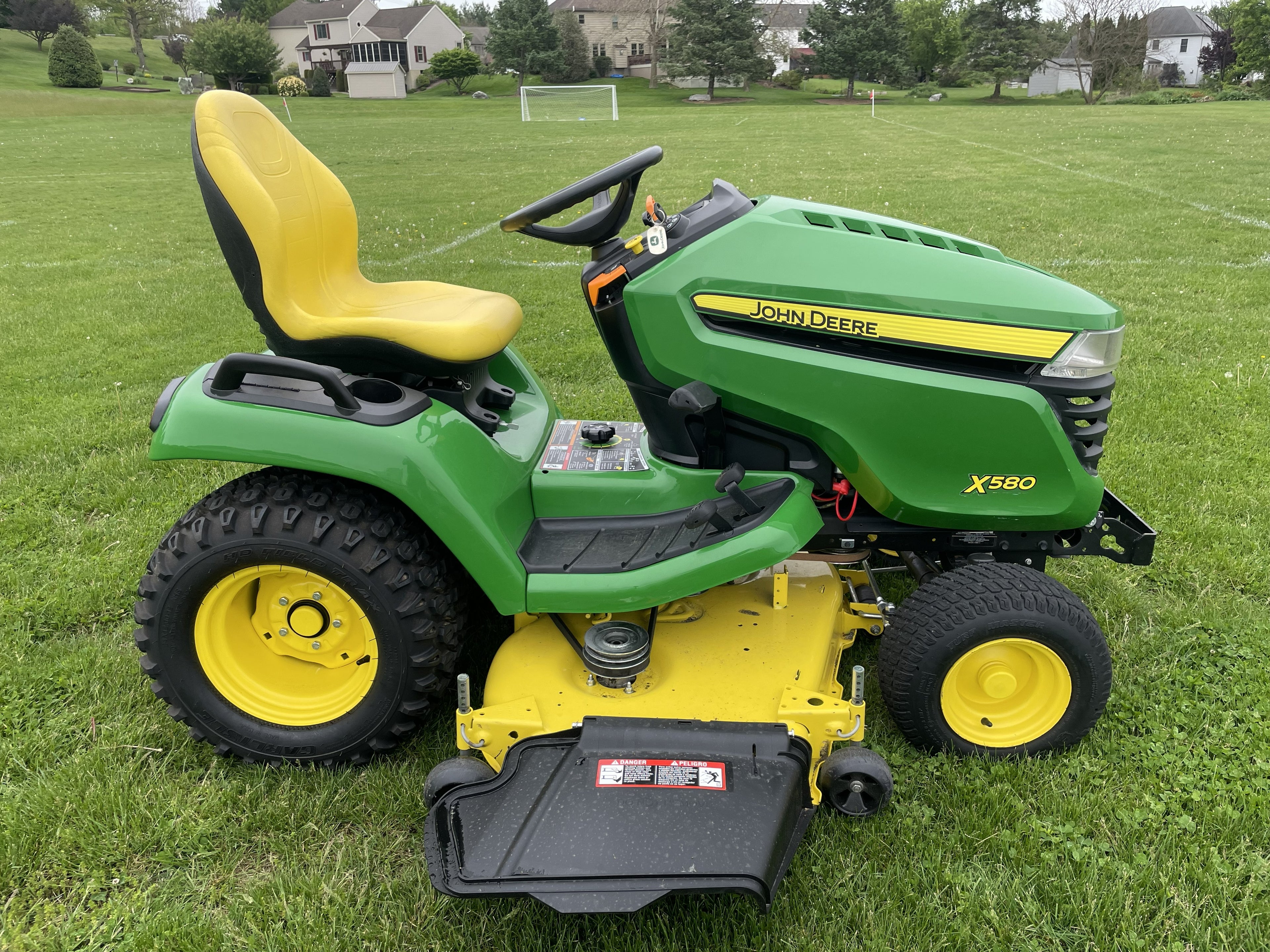 John Deere X580 Garden Tractor