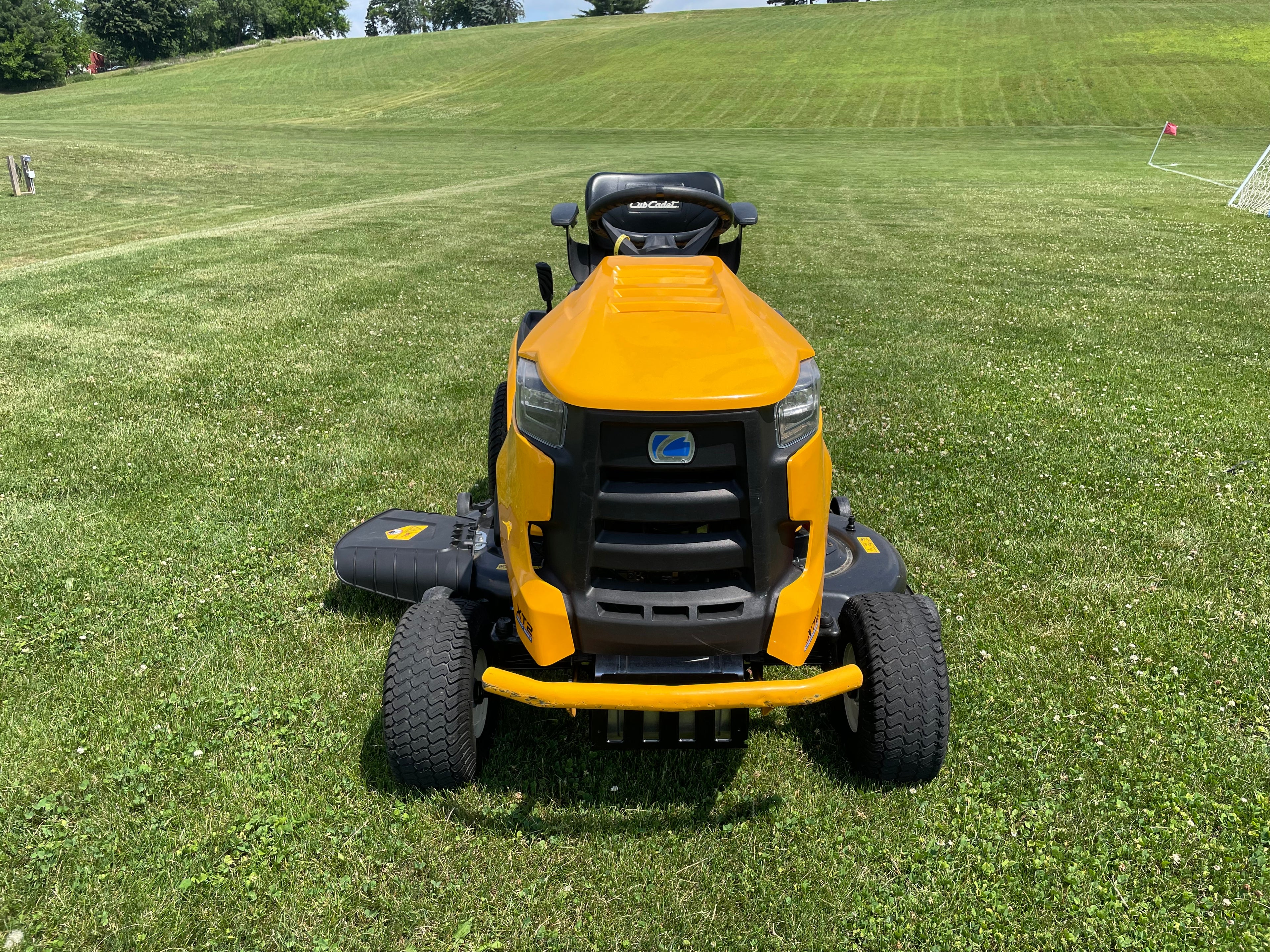 Cub Cadet LX46 XT2 Tractor