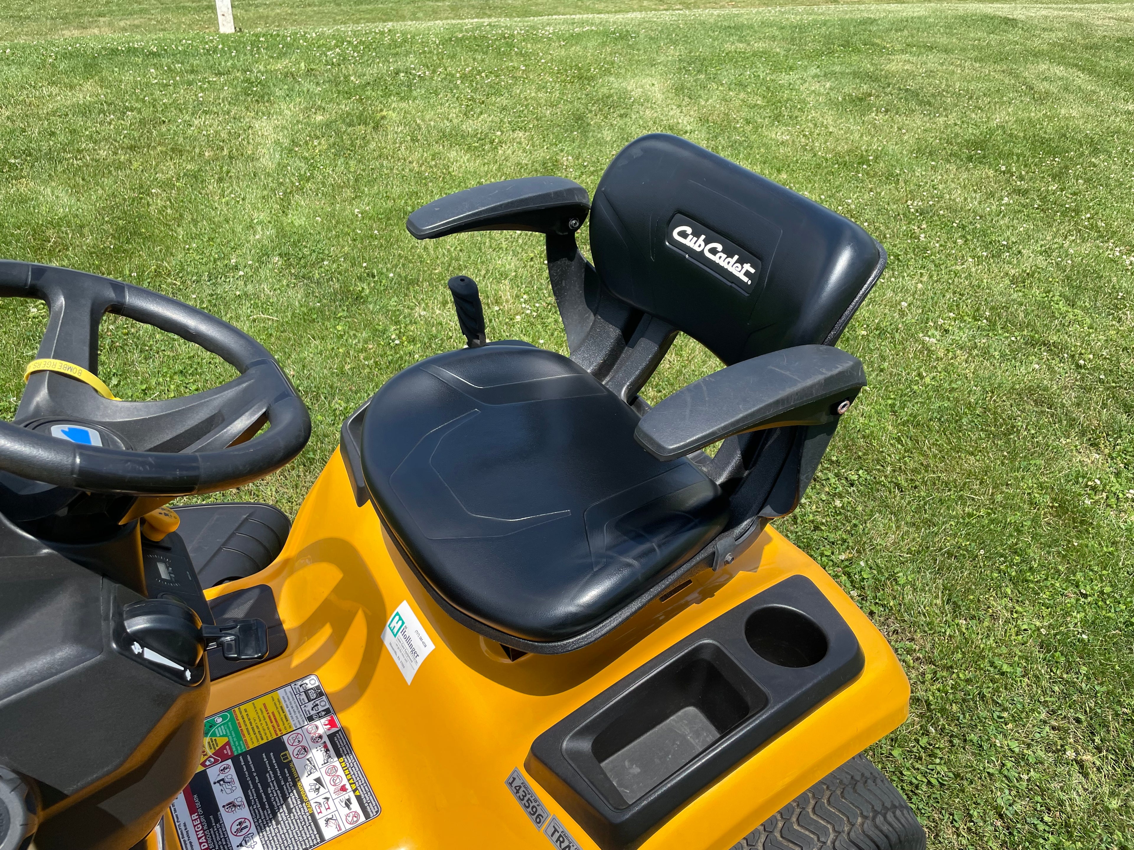 Cub Cadet LX46 XT2 Tractor
