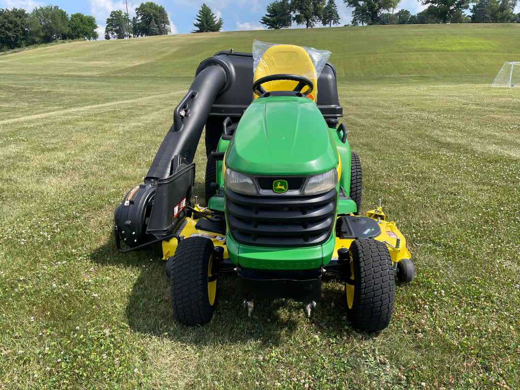John Deere X534 Garden Tractor w/ Bagger