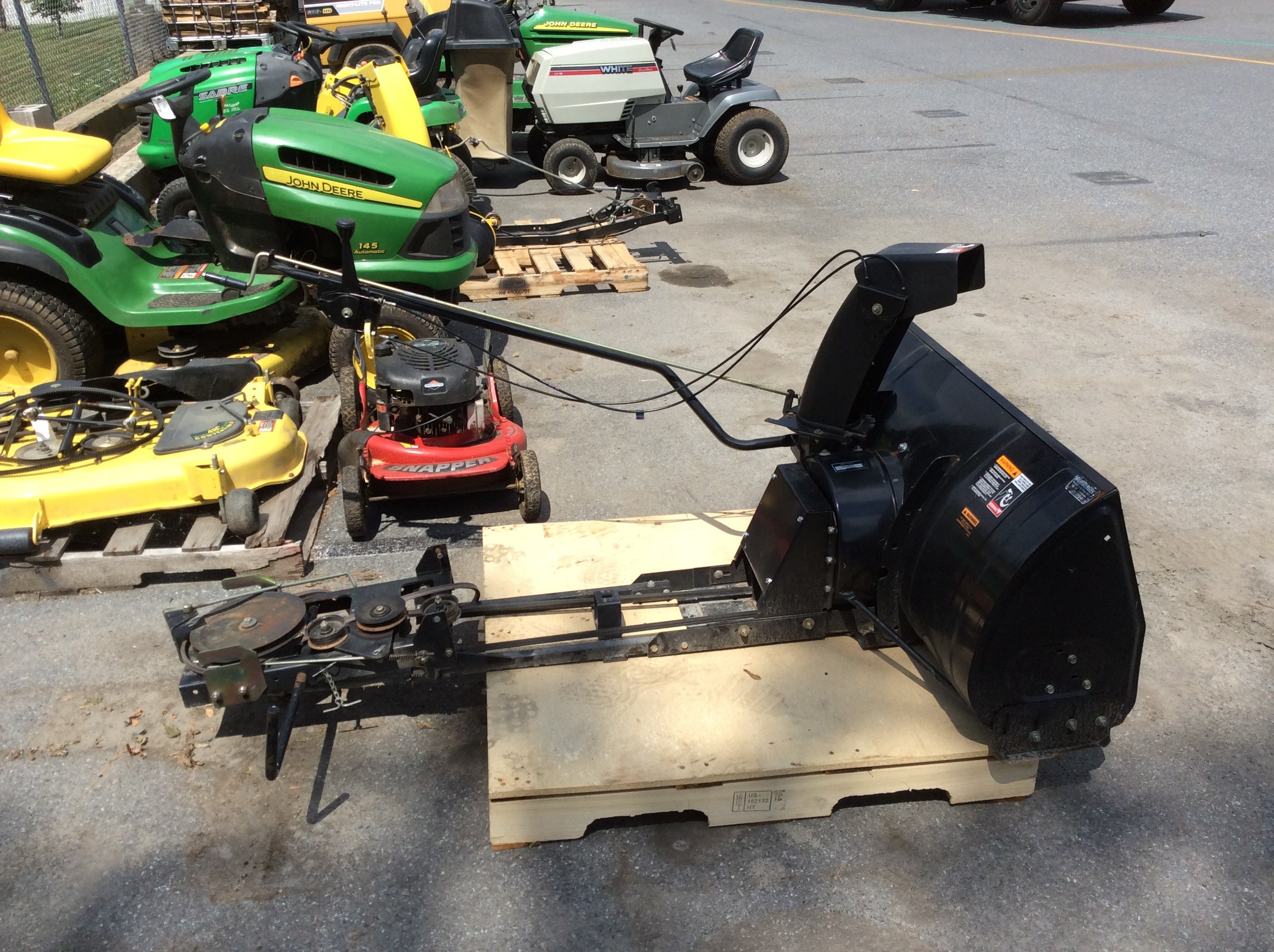 2001 Sabre 42-IN Snow Blower