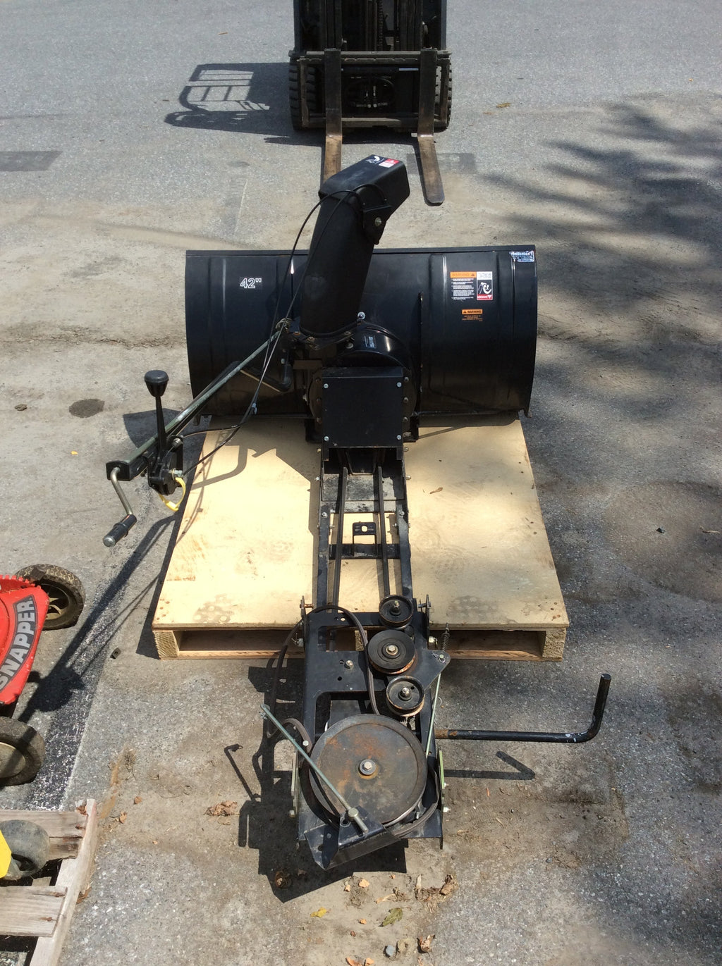 2001 Sabre 42-IN Snow Blower