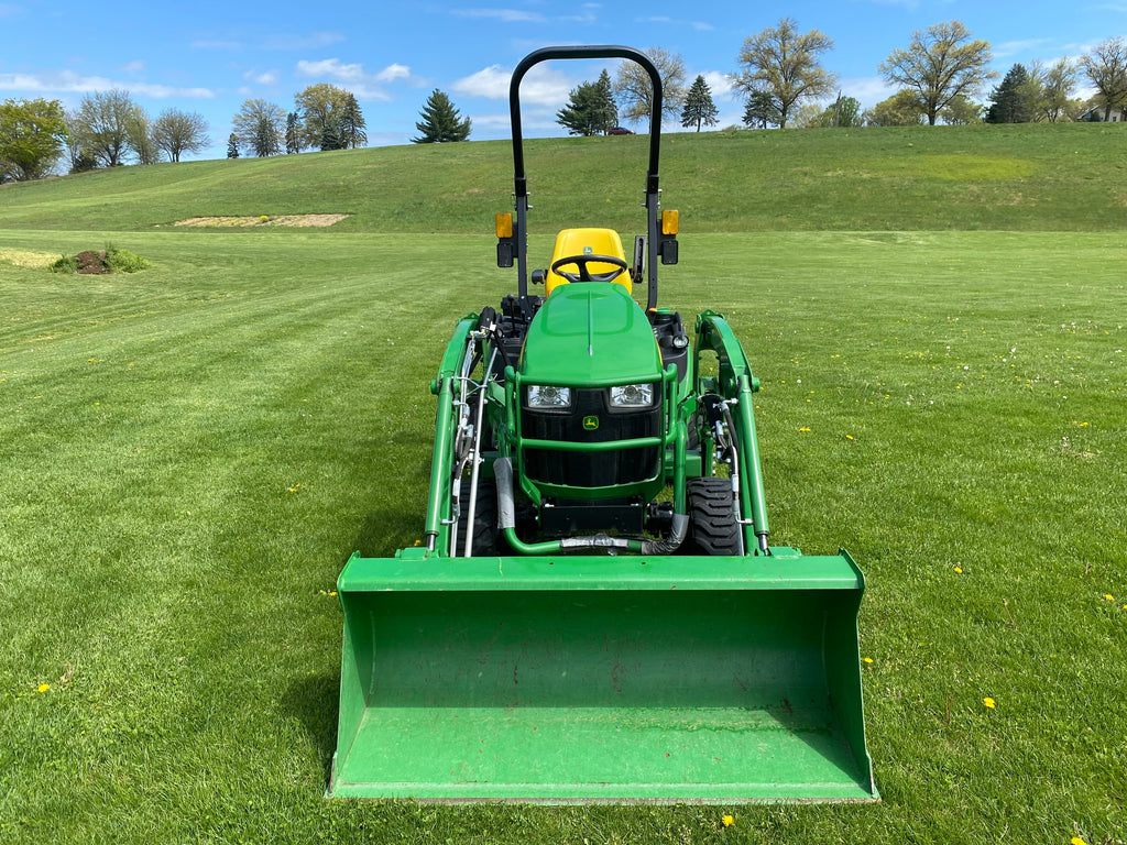 John Deere 1025R Compact