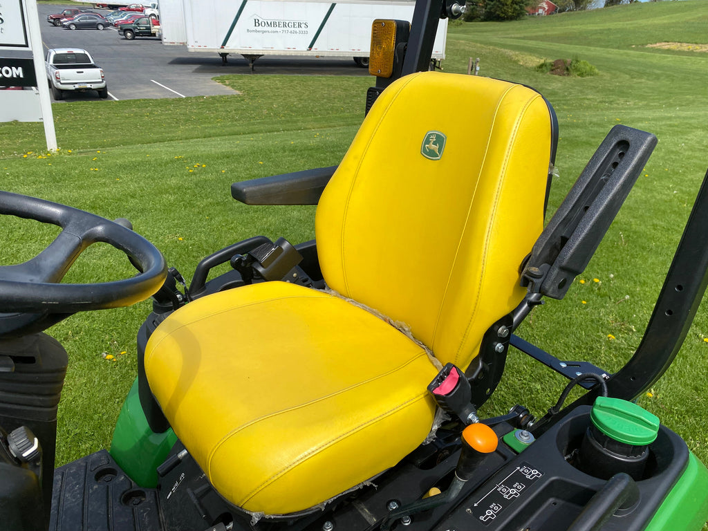 John Deere 1025R Compact