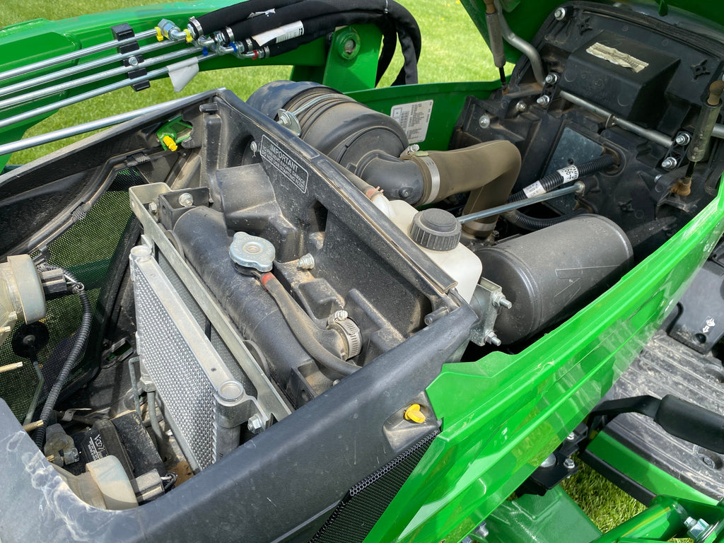 John Deere 1025R Compact