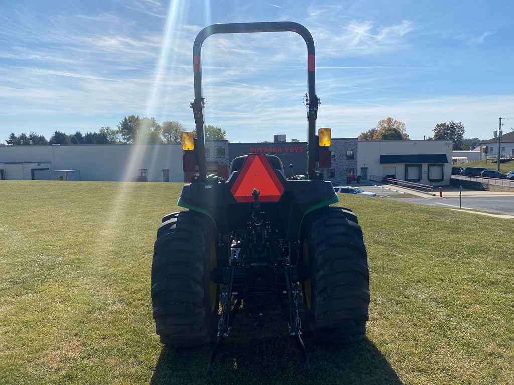 John Deere 3038E Compact w/ Loader