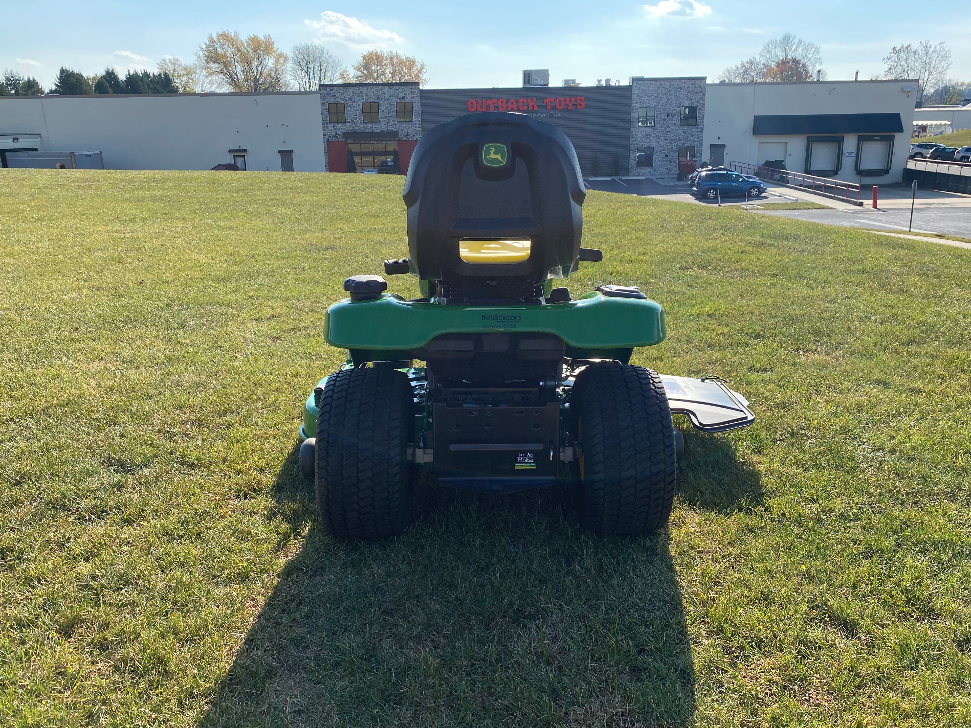 John Deere X350 Lawn Tractor
