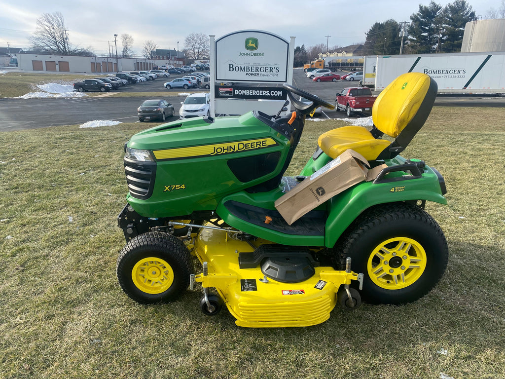 John Deere X754 Garden Tractor