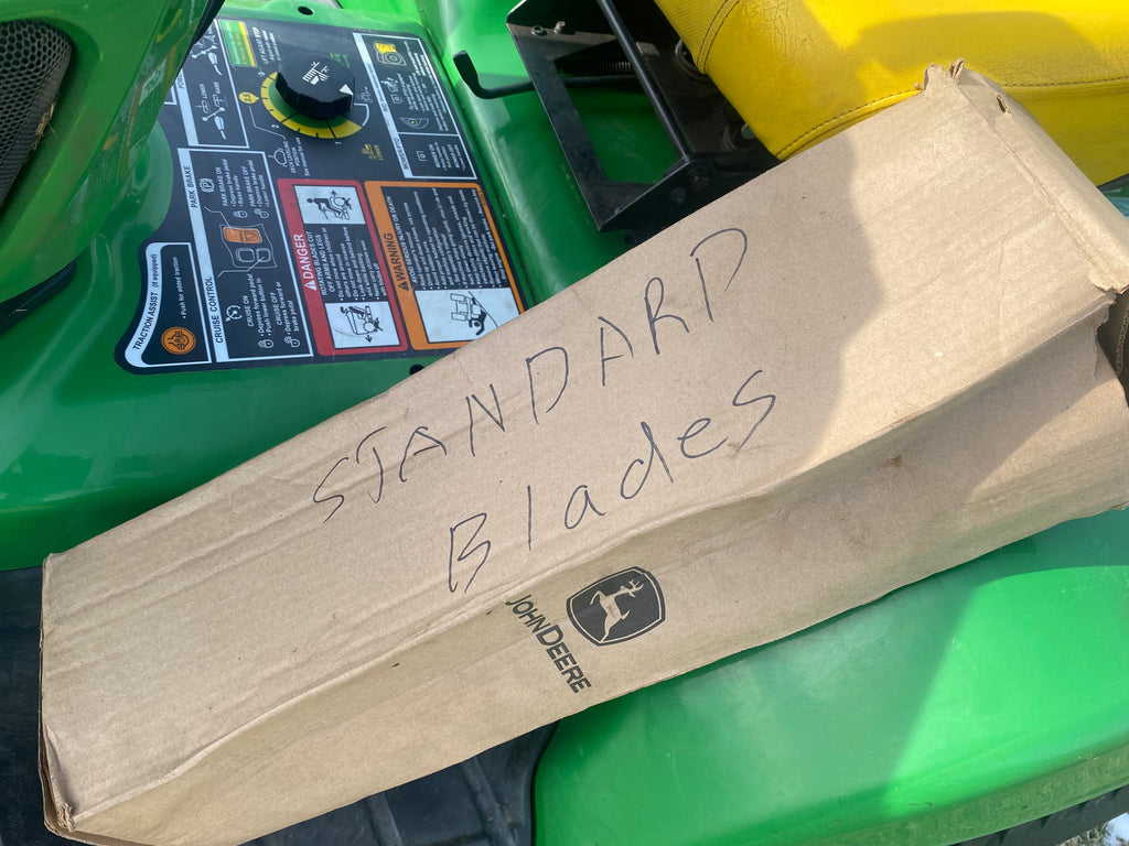 John Deere X754 Garden Tractor