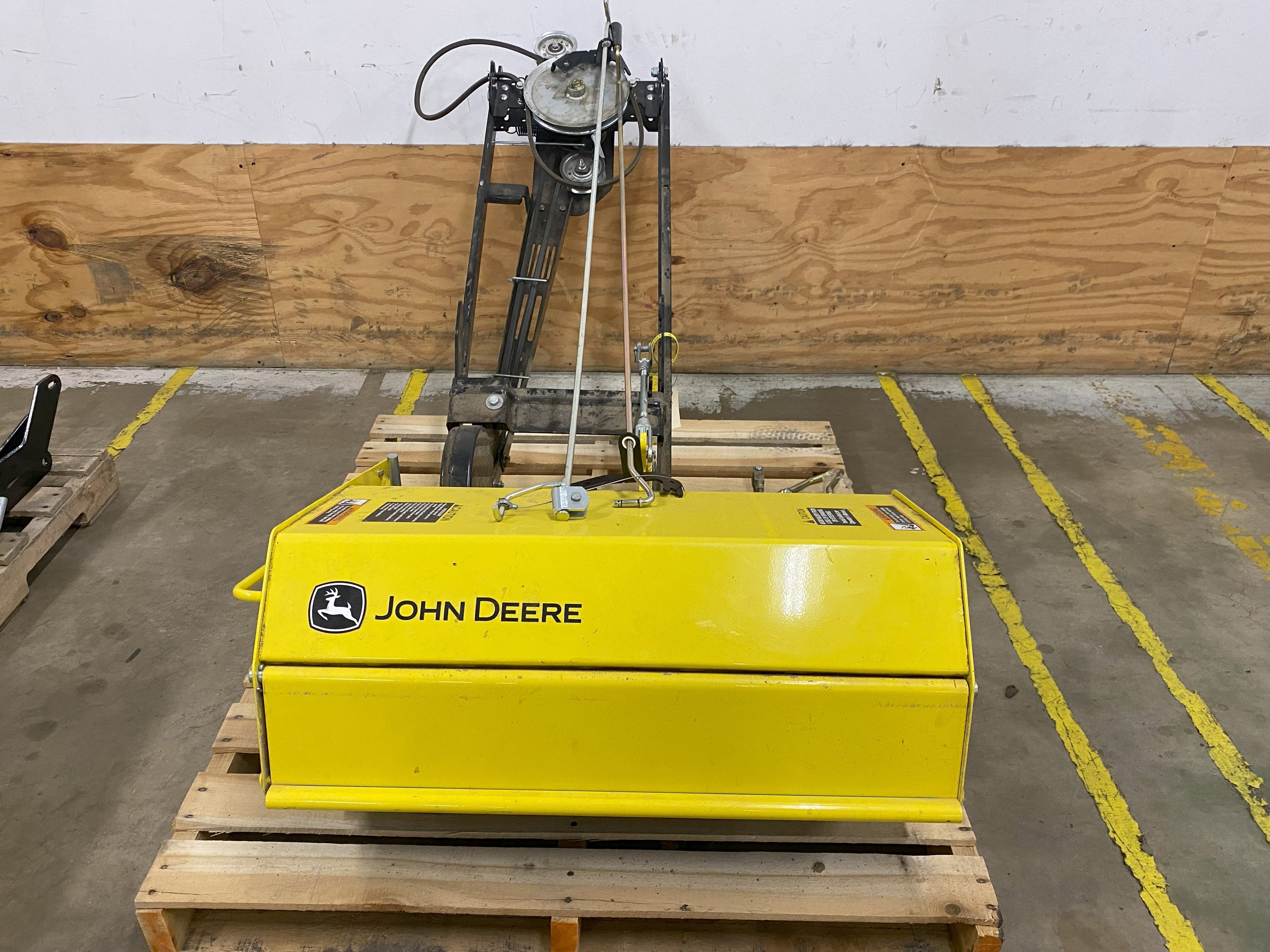 John Deere 30-inch Mechanical Tiller