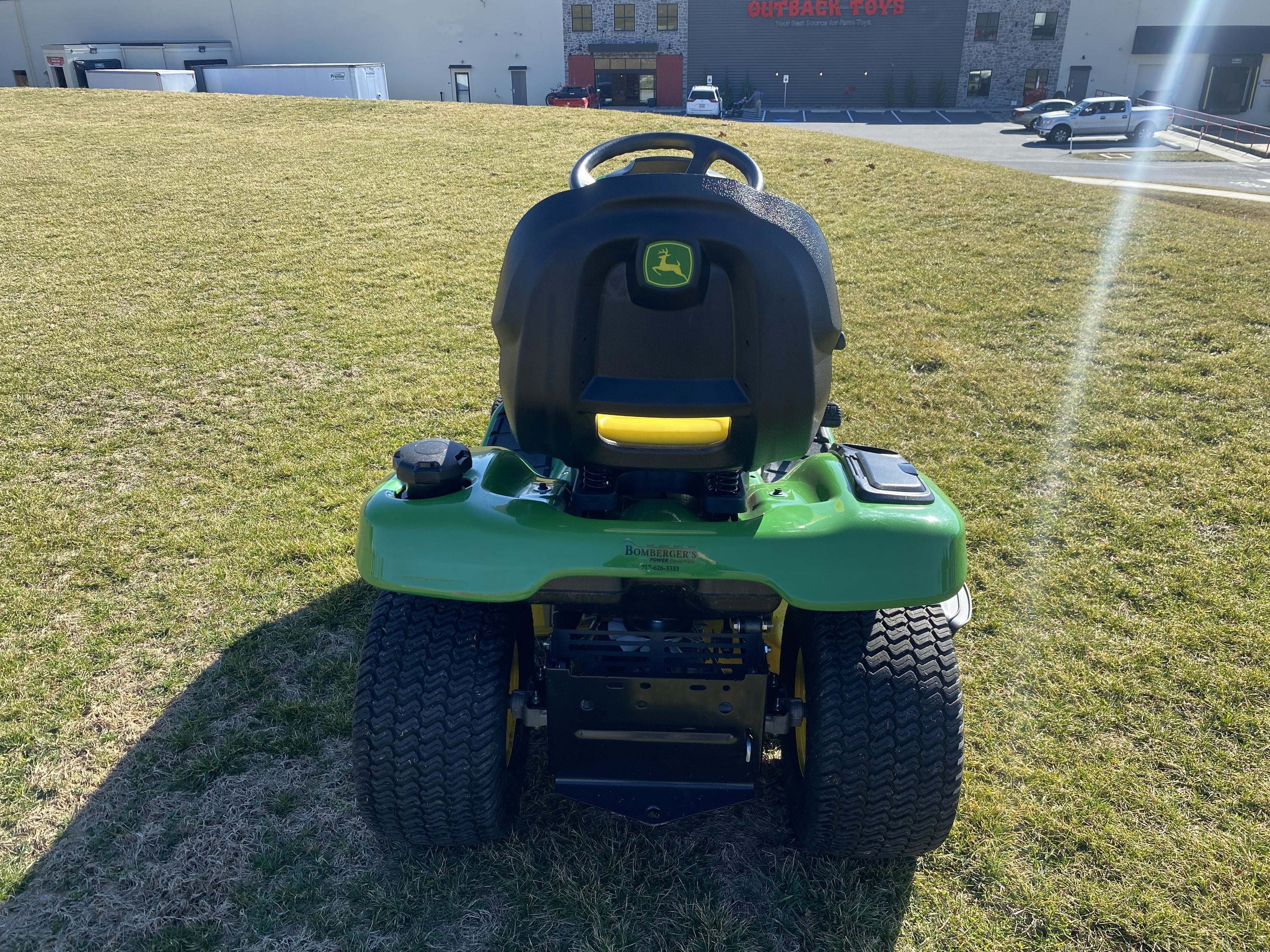 John Deere X350 Lawn Tractor
