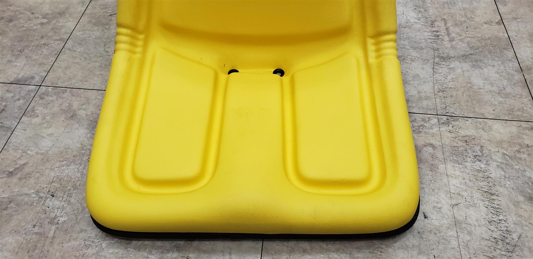 USED - John Deere Seat - AM117924 - UEP138